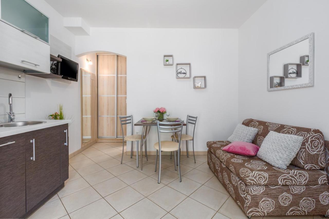 Studio Apartments Pinia-Marina Porec Esterno foto